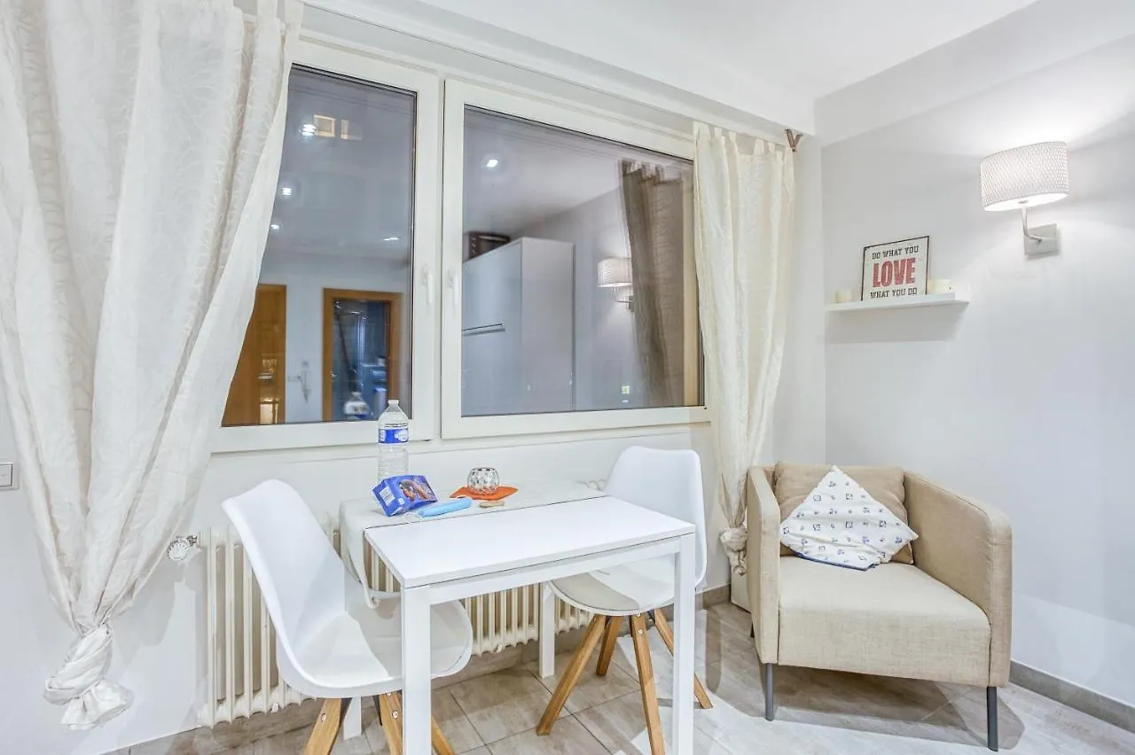 Rousegaeertchen Apartman Luxemburg