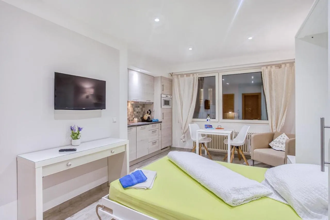 Rousegaeertchen Apartman Luxemburg